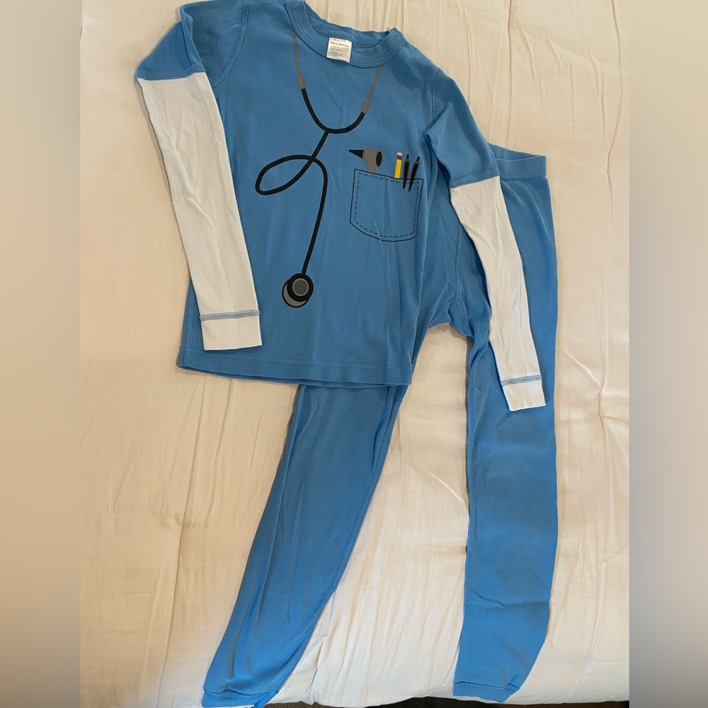 Hanna Andersson Blue Kids “Scrub” Pajamas Size 8